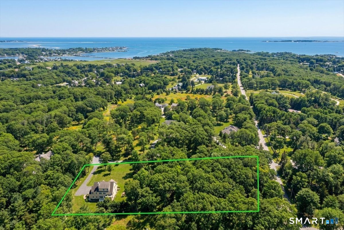 17 Bittersweet Way Stonington, CT 06378 - Photo 5 of 40