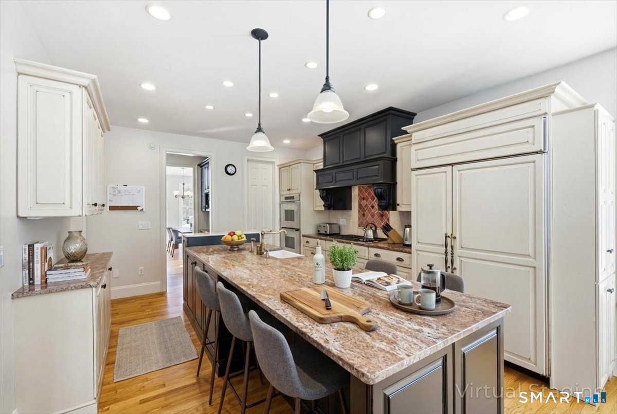 17 Bittersweet Way Stonington, CT 06378 - Photo 8 of 40