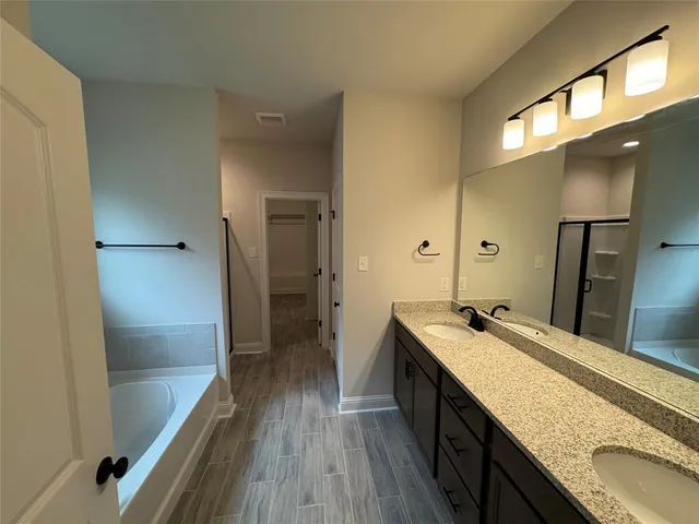 $2,100 | 305 Hendry Drive, Bossier City, LA 71111