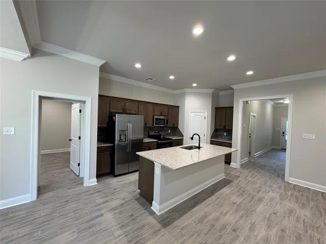 $2,100 | 305 Hendry Drive, Bossier City, LA 71111