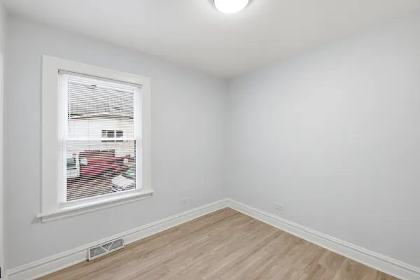 $3,500 | 142 West 103rd Place, Chicago, IL 60628