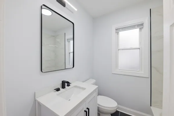 $3,500 | 142 West 103rd Place, Chicago, IL 60628