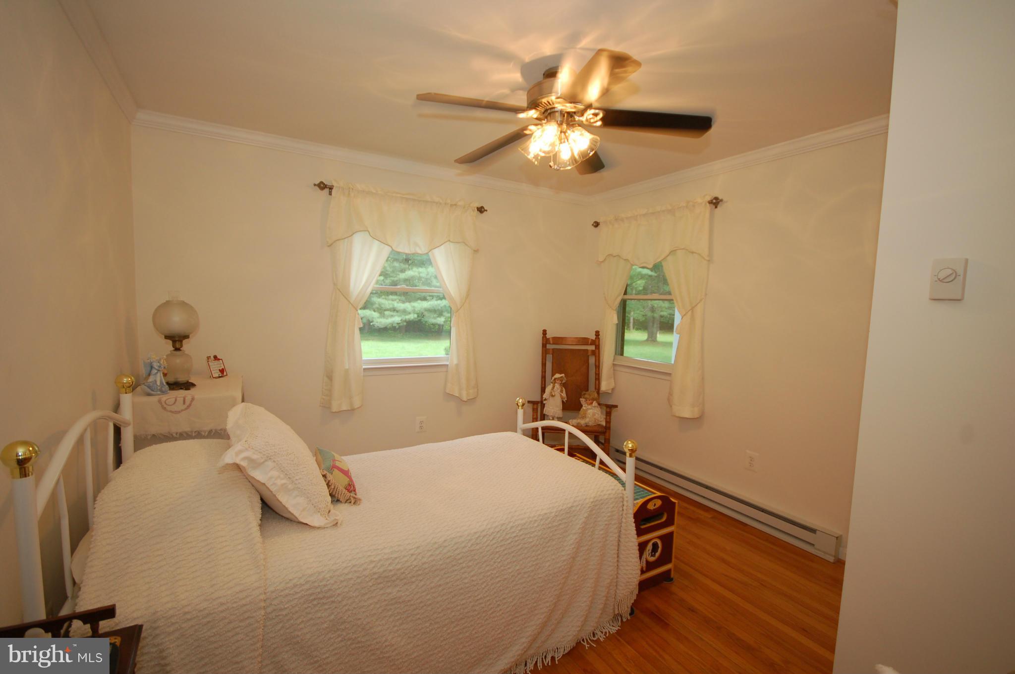 36437 Paxson Road Purcellville, VA 20132 - Photo 13 of 21 Bedroom