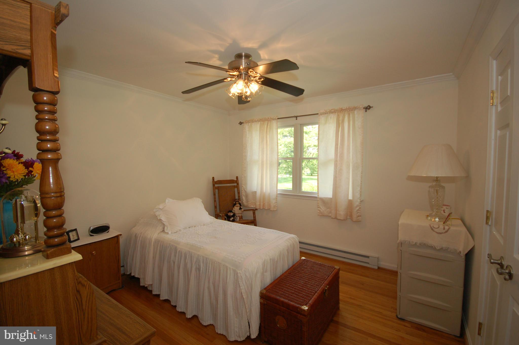 36437 Paxson Road Purcellville, VA 20132 - Photo 14 of 21 Bedroom