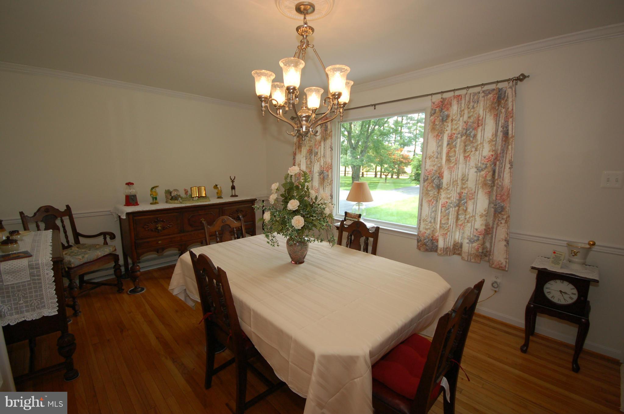 36437 Paxson Road Purcellville, VA 20132 - Photo 3 of 21 Dining Room