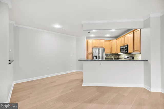 $2,800 | 400 Cameron Station Boulevard, Unit 113, Alexandria, VA 22304