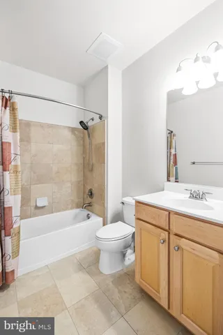 $2,800 | 400 Cameron Station Boulevard, Unit 113, Alexandria, VA 22304