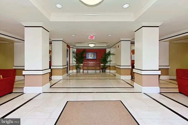 $2,800 | 400 Cameron Station Boulevard, Unit 113, Alexandria, VA 22304