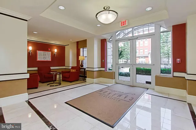 $2,800 | 400 Cameron Station Boulevard, Unit 113, Alexandria, VA 22304