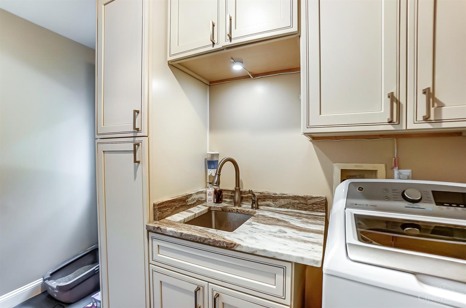 6823 Rapid Run Road Cincinnati, OH 45233 - Photo 37 of 77 Gallery Image 37