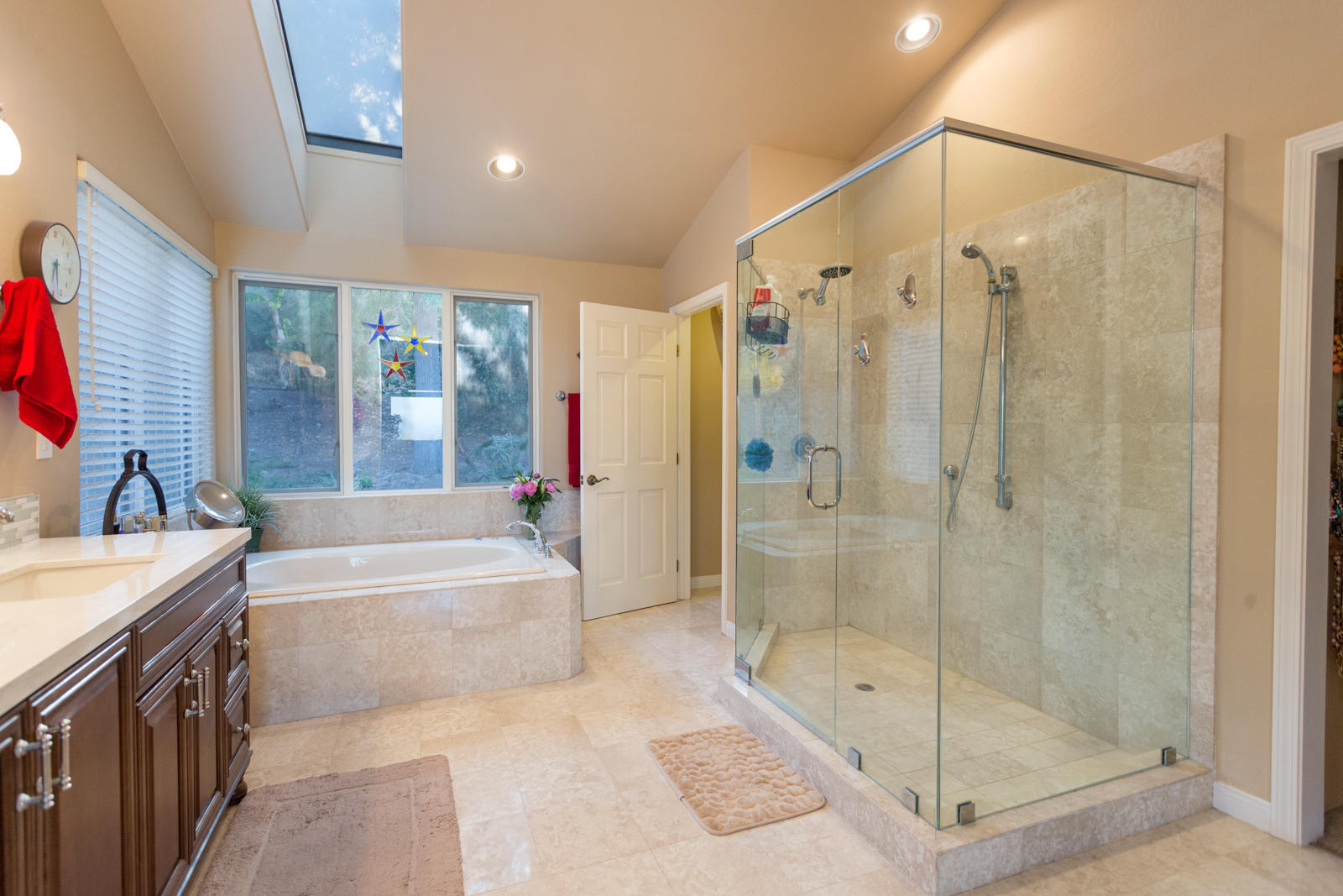 1129 Nirvana Road Santa Barbara, CA 93101 - Photo 15 of 24 MasterBath2_NirvanaWEB