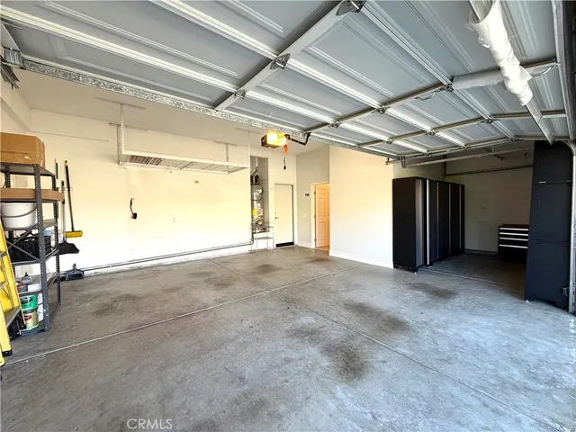 a view of outdoor space tennis court