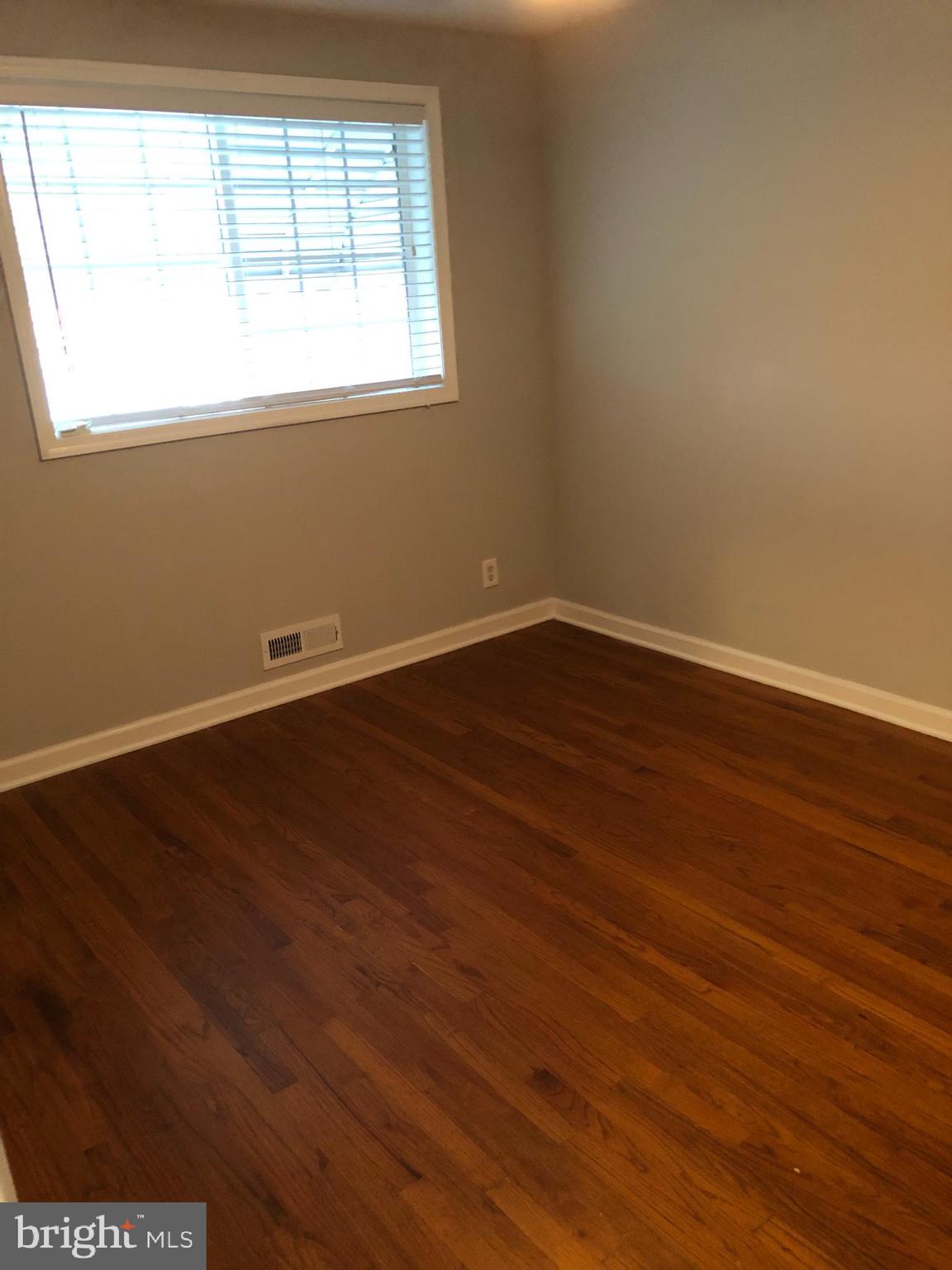 7873 Harold Road Baltimore, MD 21222 - Photo 14 of 17