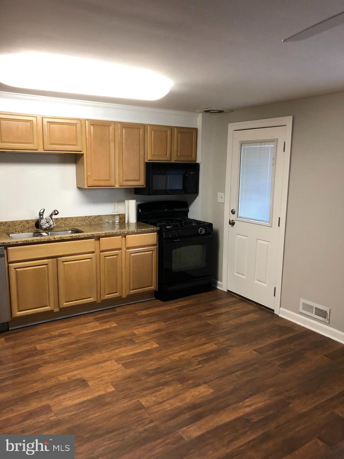 7873 Harold Road Baltimore, MD 21222 - Photo 3 of 17