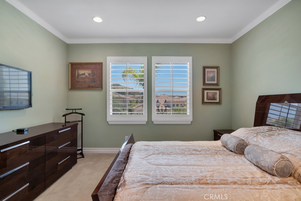 20333 Vía Cellini Porter Ranch, CA 91326 - Photo 32 of 66