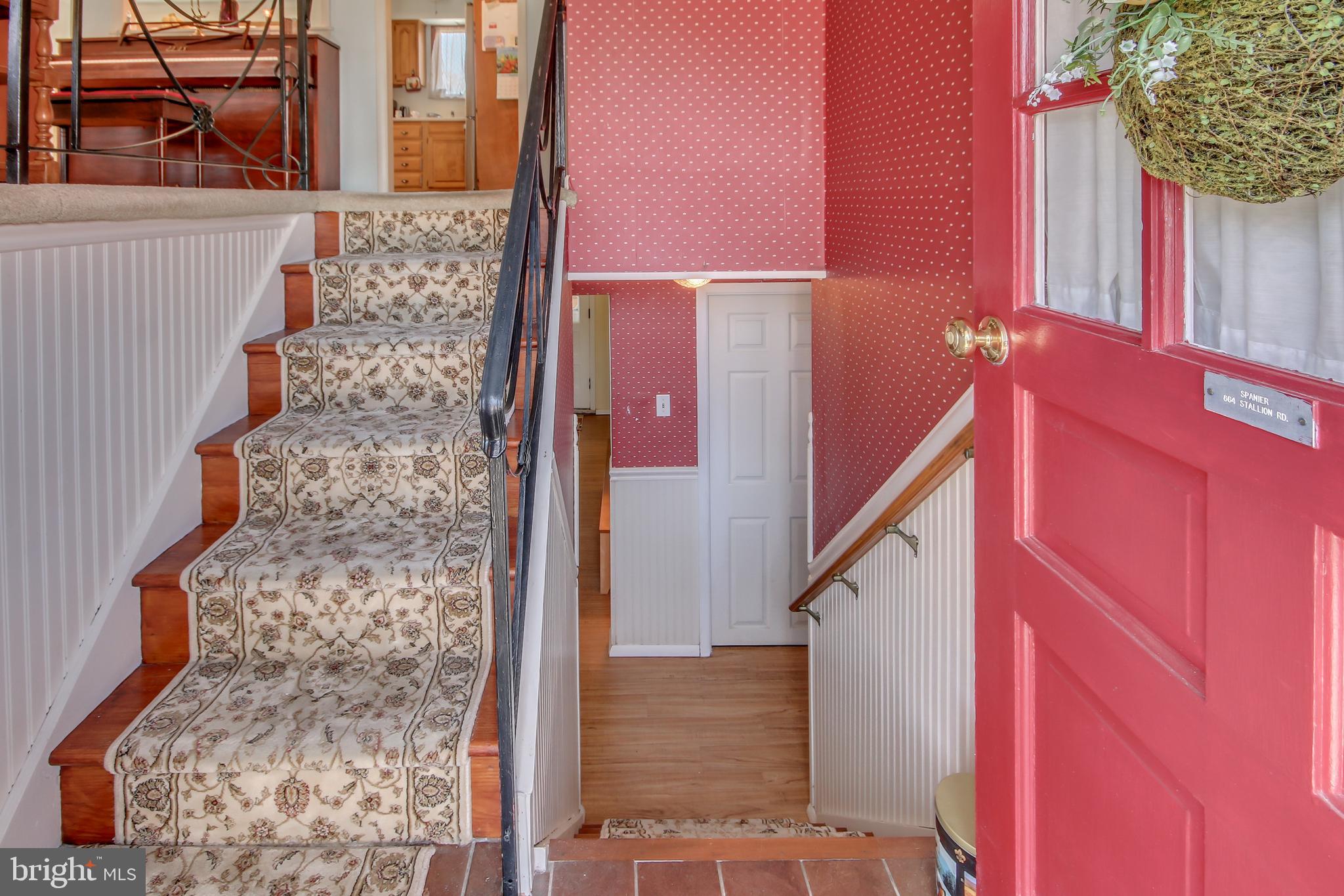 864 Stallion Road Warrington, PA 18976 - Photo 4 of 32 Gallery Image 4