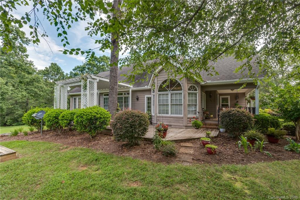 1918 Bill Collins Road Columbus, NC 28722 - Photo 4 of 34