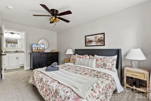 $1,700 | 1707 Wilson W Lee Boulevard, Statesville, NC 28677