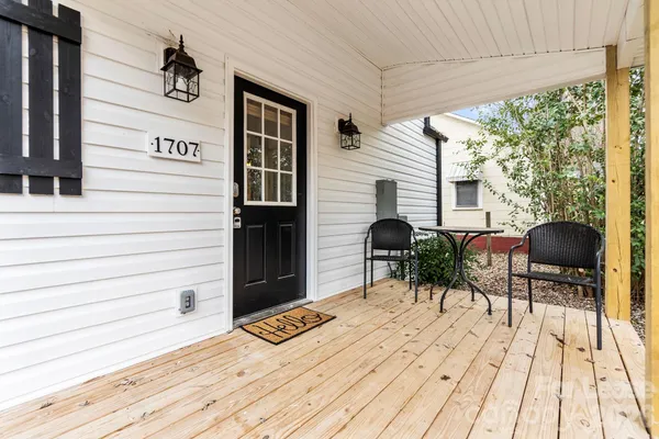 $1,700 | 1707 Wilson W Lee Boulevard, Statesville, NC 28677