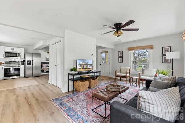 $1,700 | 1707 Wilson W Lee Boulevard, Statesville, NC 28677