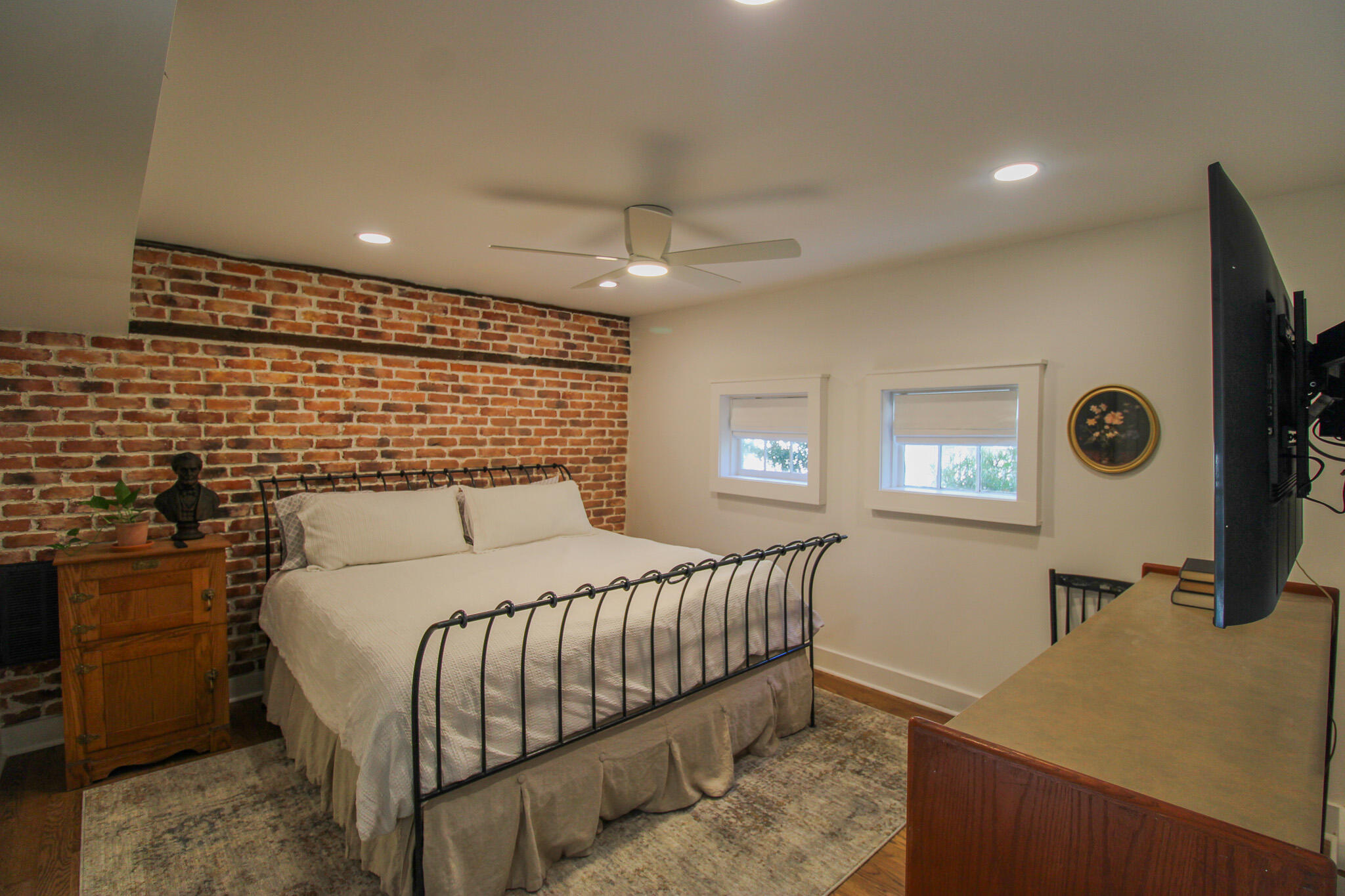 52 Chapel Street, Unit A Charleston, SC 29403 - Photo 5 of 14 IMG_1099