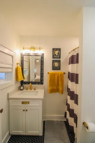 $3,500 | 52 Chapel Street, Unit A, Charleston, SC 29403