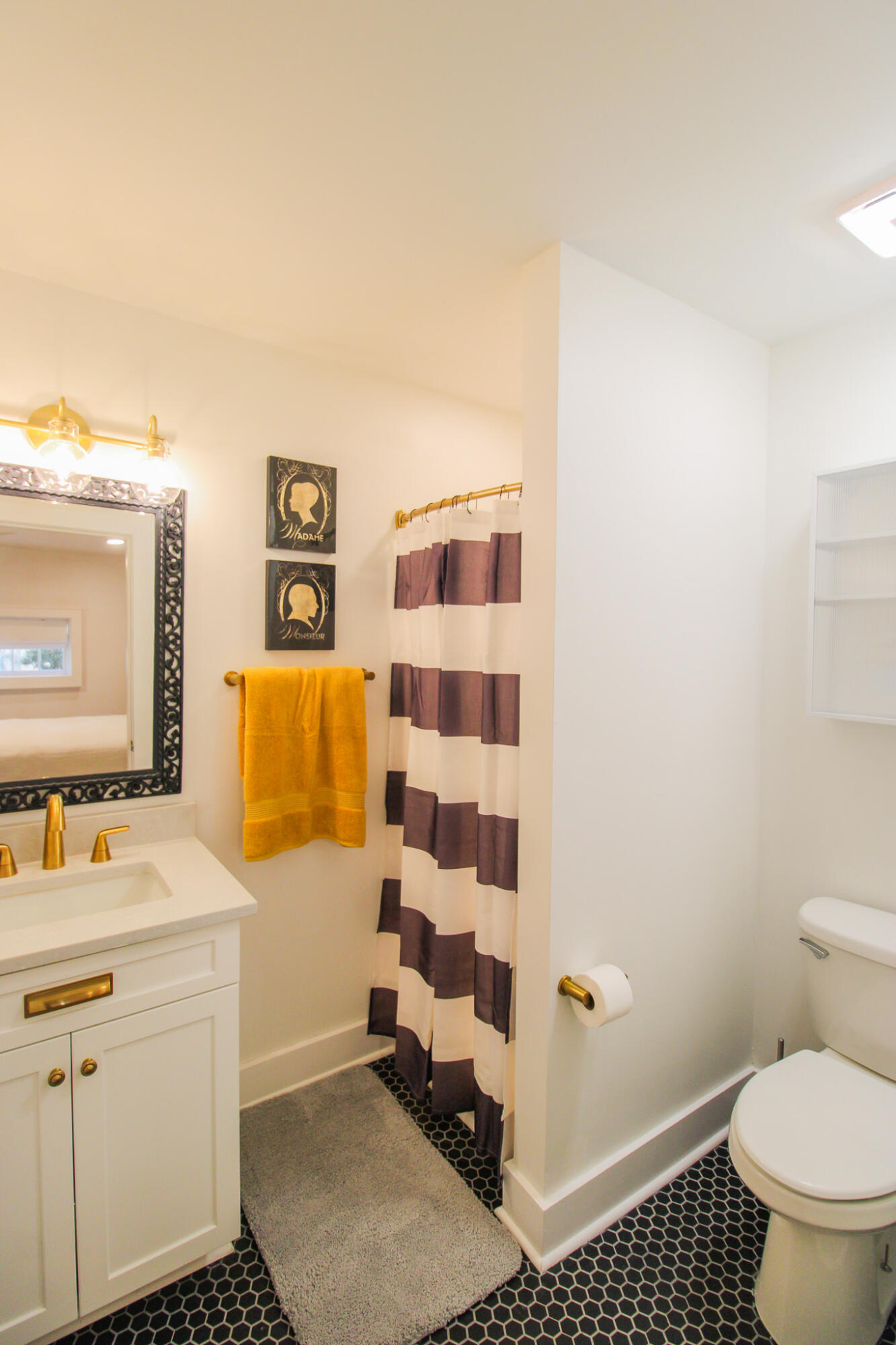 52 Chapel Street, Unit A Charleston, SC 29403 - Photo 8 of 14 IMG_1120