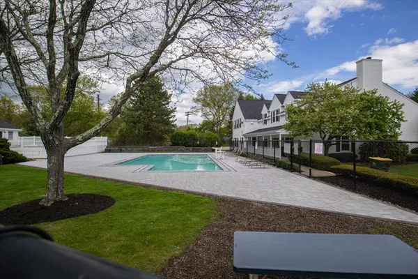 $799,000 | 124 Clear Pond Drive, Unit 124, Walpole, MA 02081
