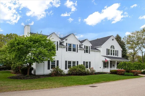 $799,000 | 124 Clear Pond Drive, Unit 124, Walpole, MA 02081
