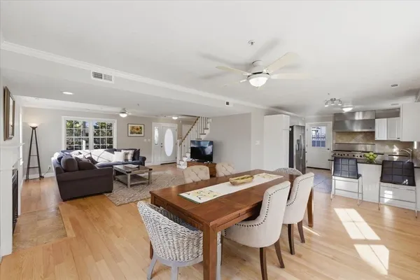 $799,000 | 124 Clear Pond Drive, Unit 124, Walpole, MA 02081