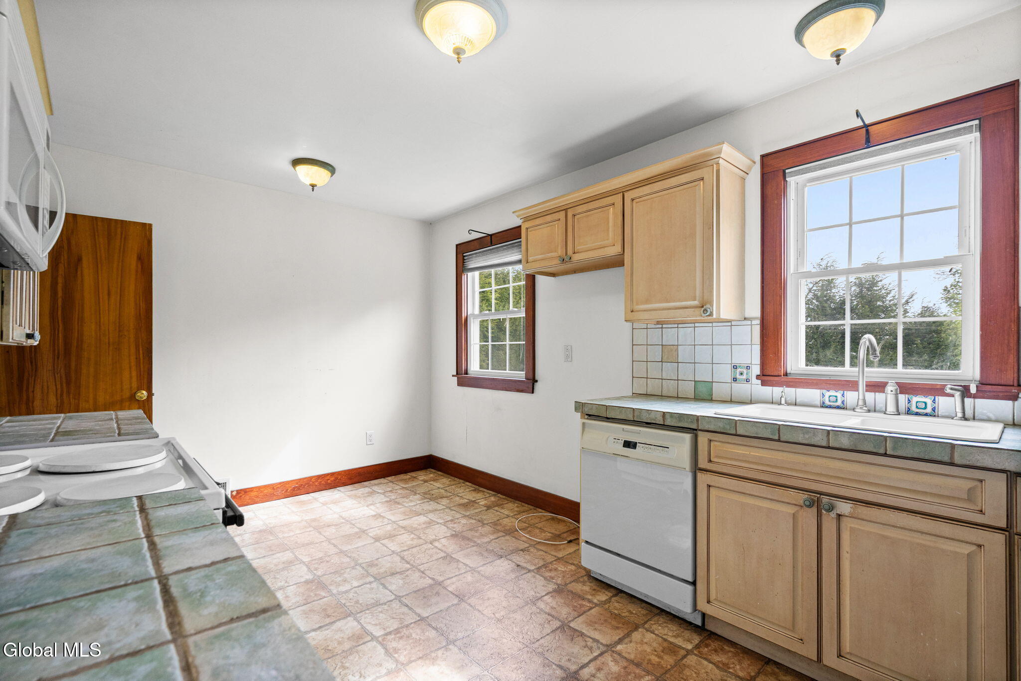 926 Saratoga Road Ballston, NY 12019 - Photo 14 of 46 52-web-or-mls-926-saratoga-rd