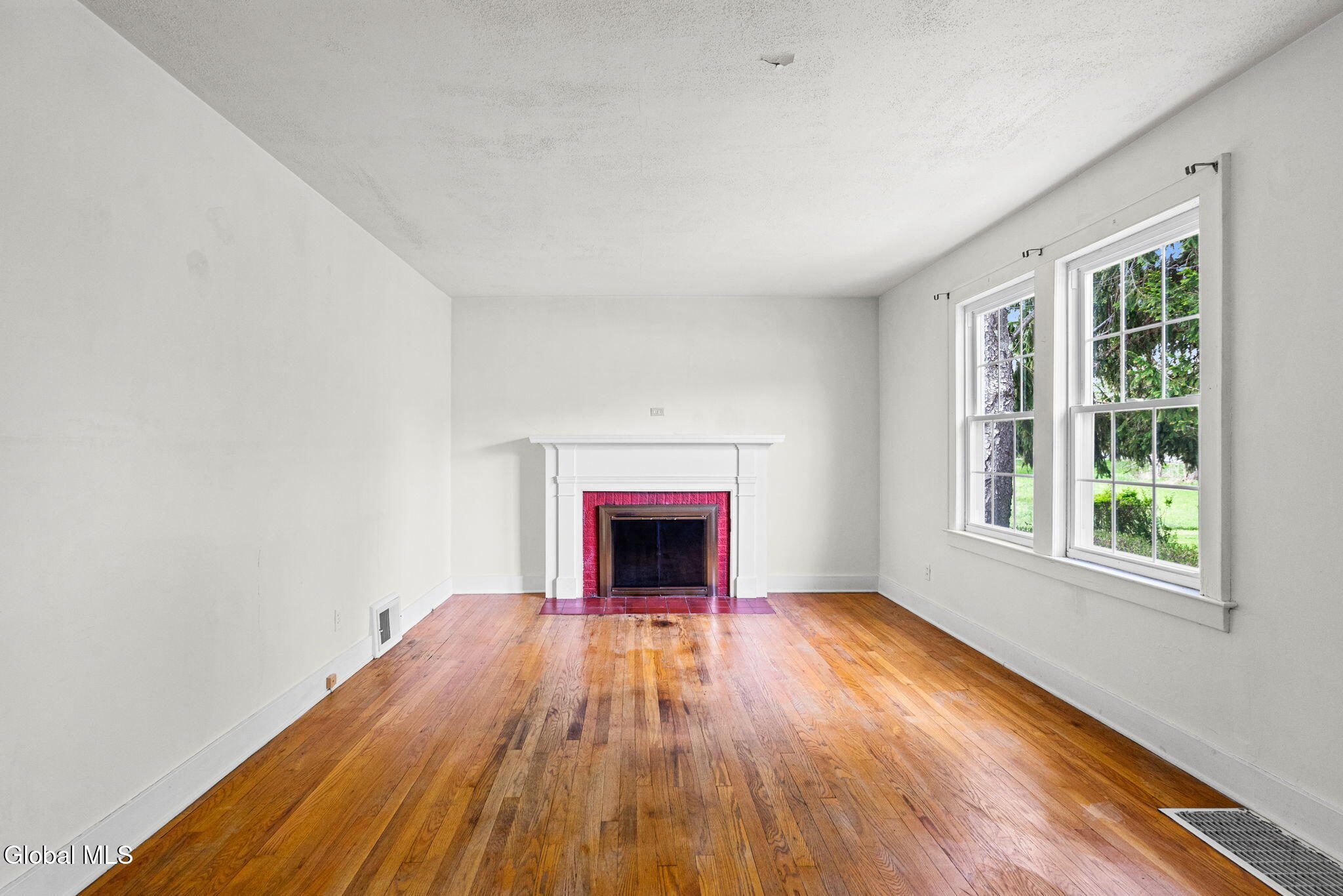 926 Saratoga Road Ballston, NY 12019 - Photo 16 of 46 23-web-or-mls-926-saratoga-rd