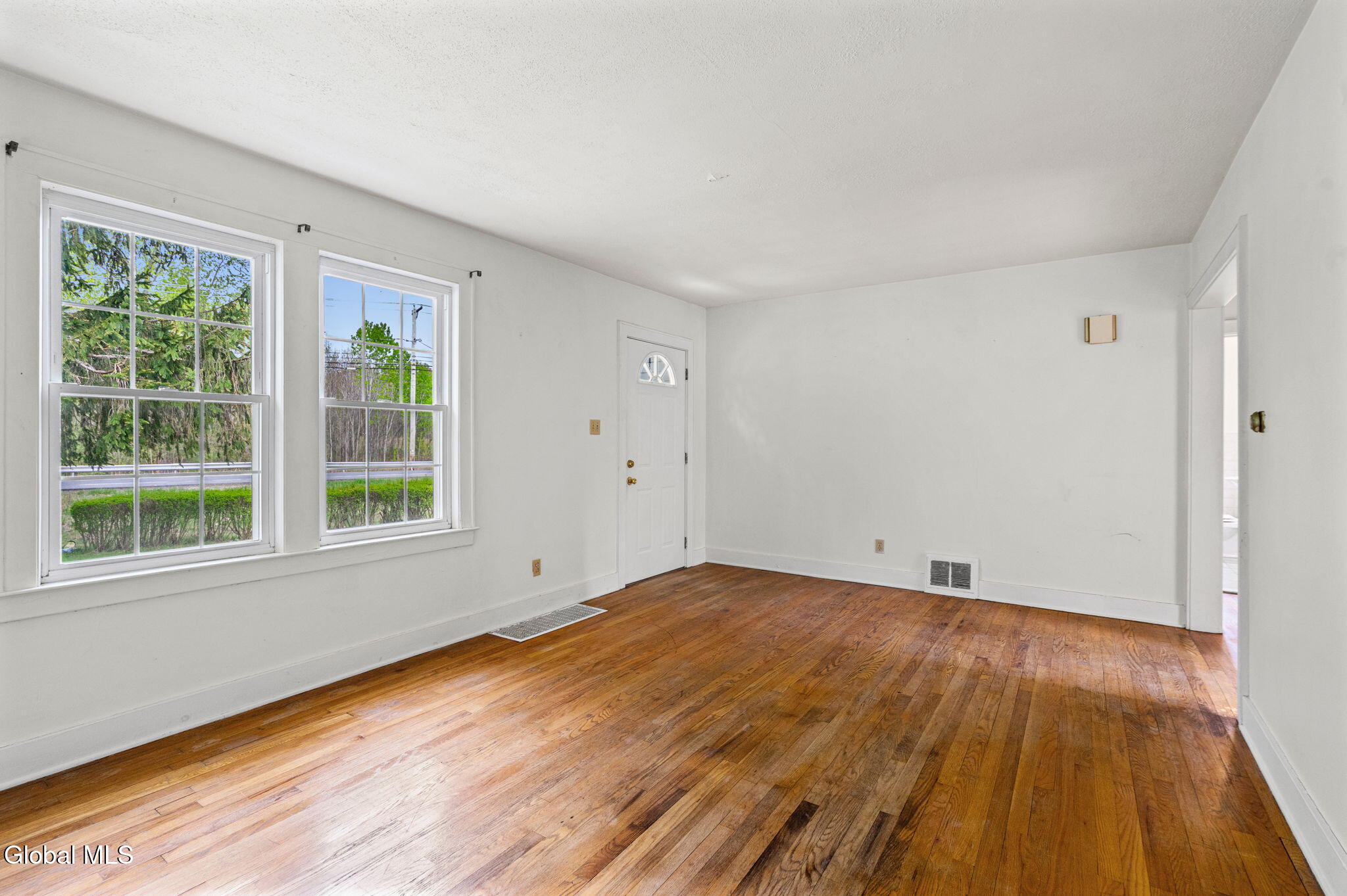926 Saratoga Road Ballston, NY 12019 - Photo 21 of 46 49-web-or-mls-926-saratoga-rd