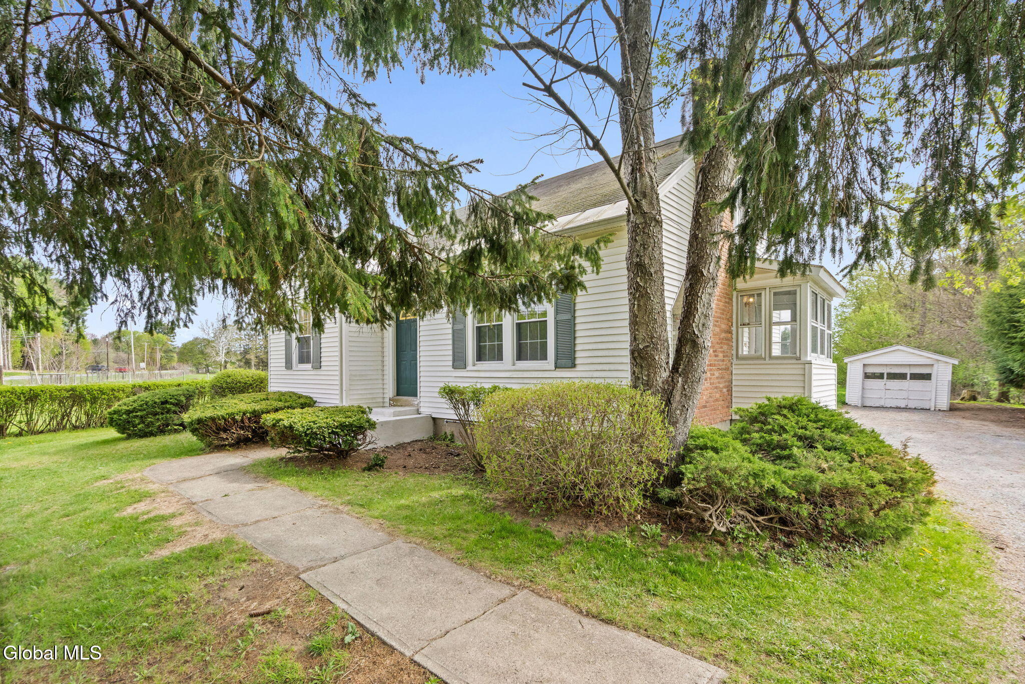 926 Saratoga Road Ballston, NY 12019 - Photo 3 of 46 32-web-or-mls-926-saratoga-rd