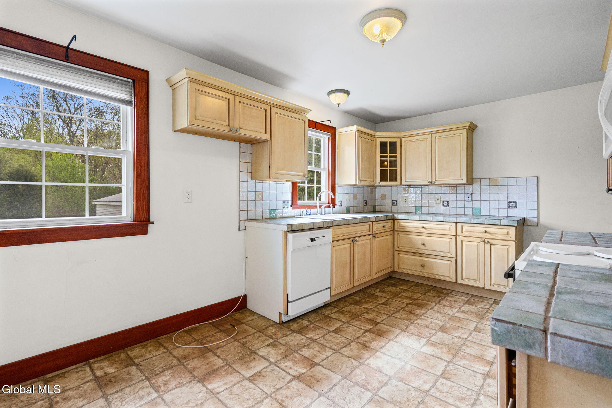 926 Saratoga Road Ballston, NY 12019 - Photo 8 of 46 26-web-or-mls-926-saratoga-rd