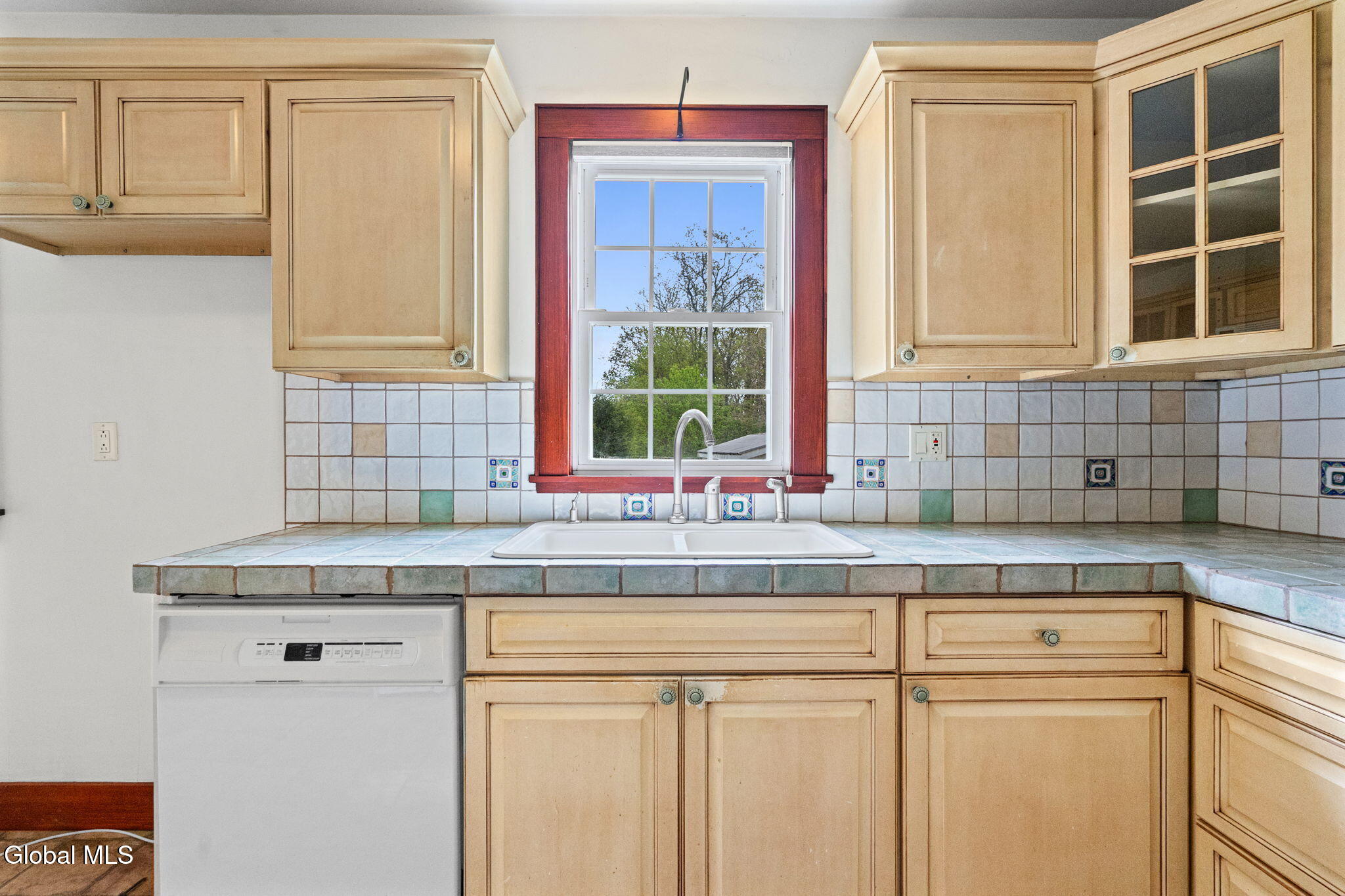 926 Saratoga Road Ballston, NY 12019 - Photo 9 of 46 40-web-or-mls-926-saratoga-rd