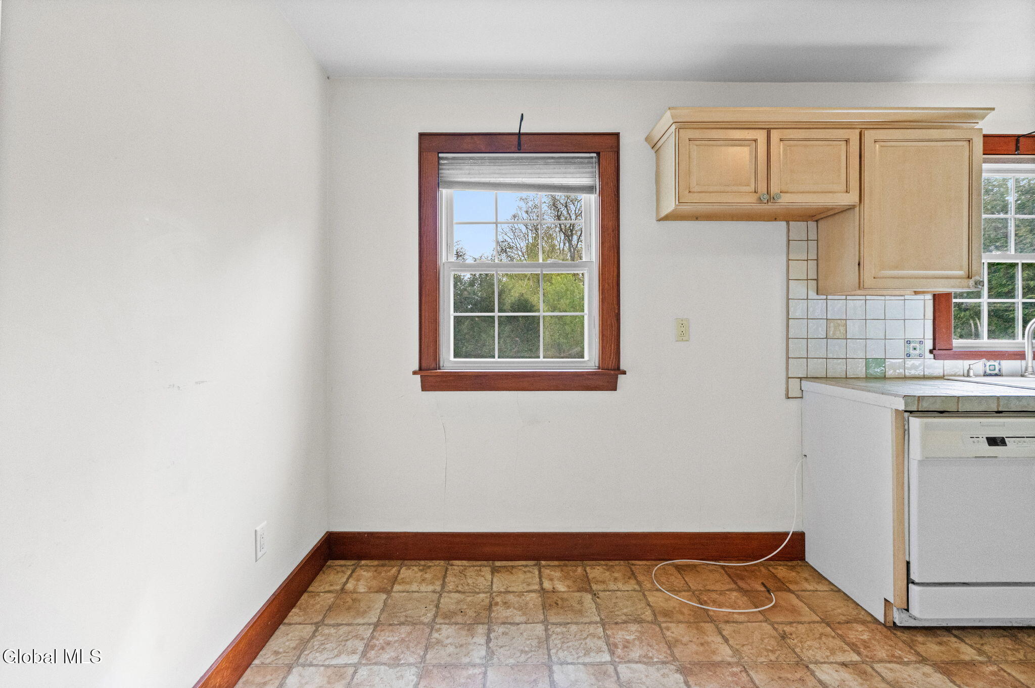 926 Saratoga Road Ballston, NY 12019 - Photo 10 of 46 39-web-or-mls-926-saratoga-rd