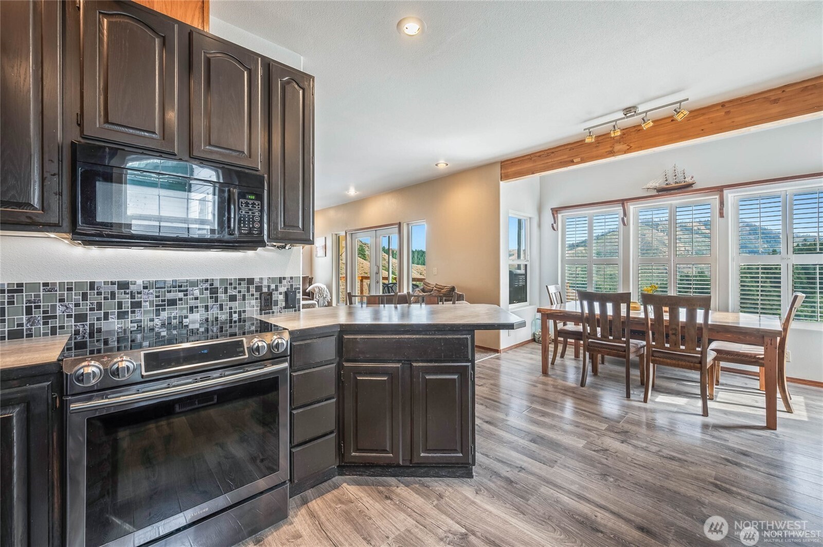 9505 Plateau Road Cashmere, WA 98815 - Photo 16 of 37