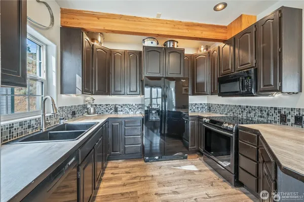 a bathroom with a sink and a toilet