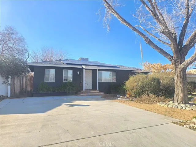 $2,500 | 44309 Date, Lancaster, CA 93534