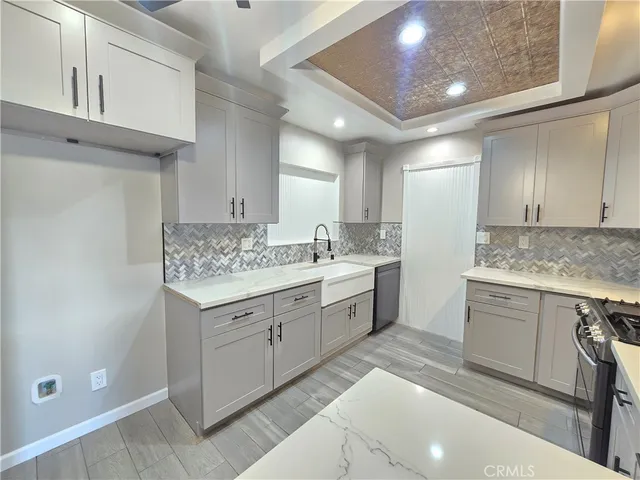 $2,500 | 44309 Date, Lancaster, CA 93534