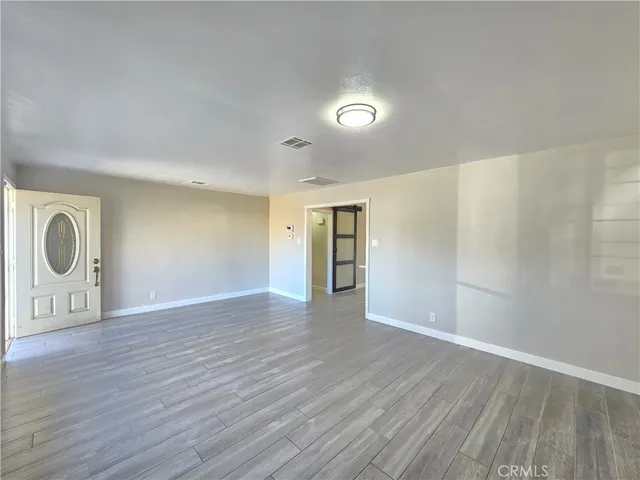 $2,500 | 44309 Date, Lancaster, CA 93534