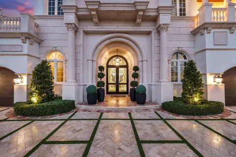 $9,750,000 | 4216 Intracoastal Drive, Highland Beach, FL 33487