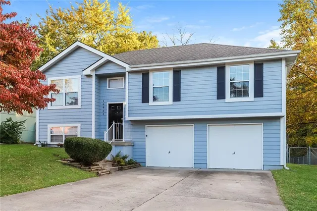 $1,875 | 14805 East Nickell Avenue, Independence, MO 64050