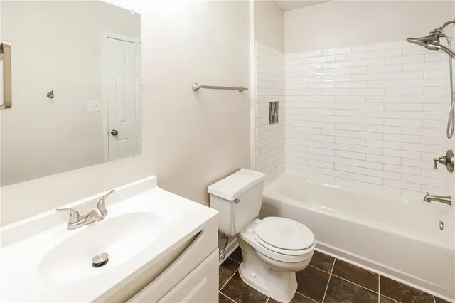 $1,875 | 14805 East Nickell Avenue, Independence, MO 64050