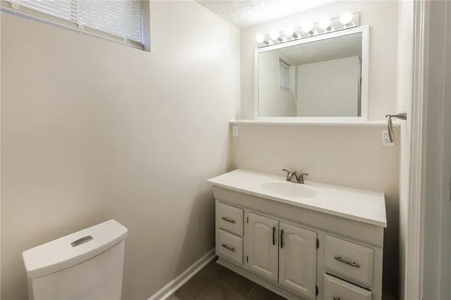 $1,875 | 14805 East Nickell Avenue, Independence, MO 64050