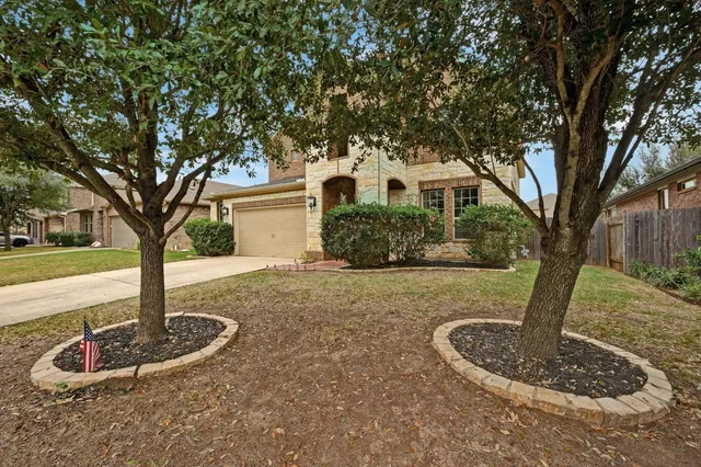 $529,990 | 154 Pettigrew Path, Buda, TX 78610