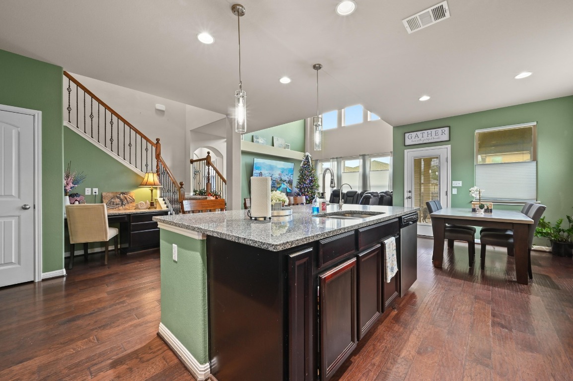154 Pettigrew Path Buda, TX 78610 - Photo 10 of 36 a kitchen with lots of counter top space