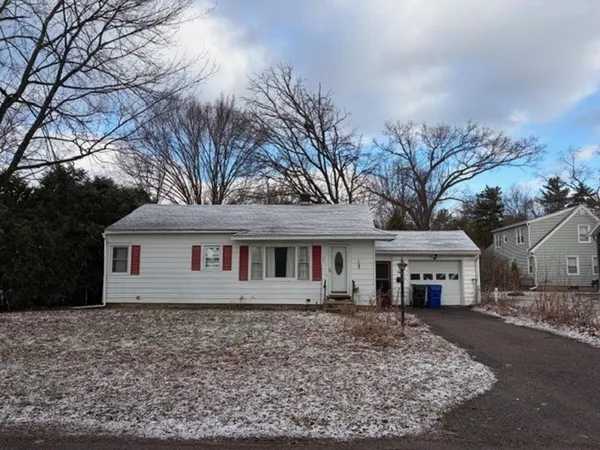 $265,000 | 1 Huron Avenue, Essex Junction, VT 05452