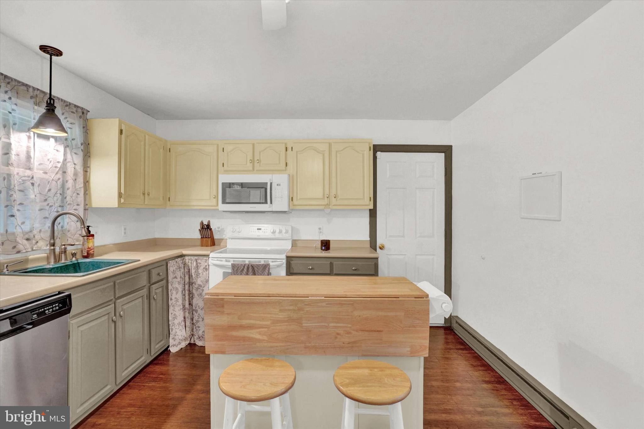 3141 Pineview Drive Dover, PA 17315 - Photo 13 of 31